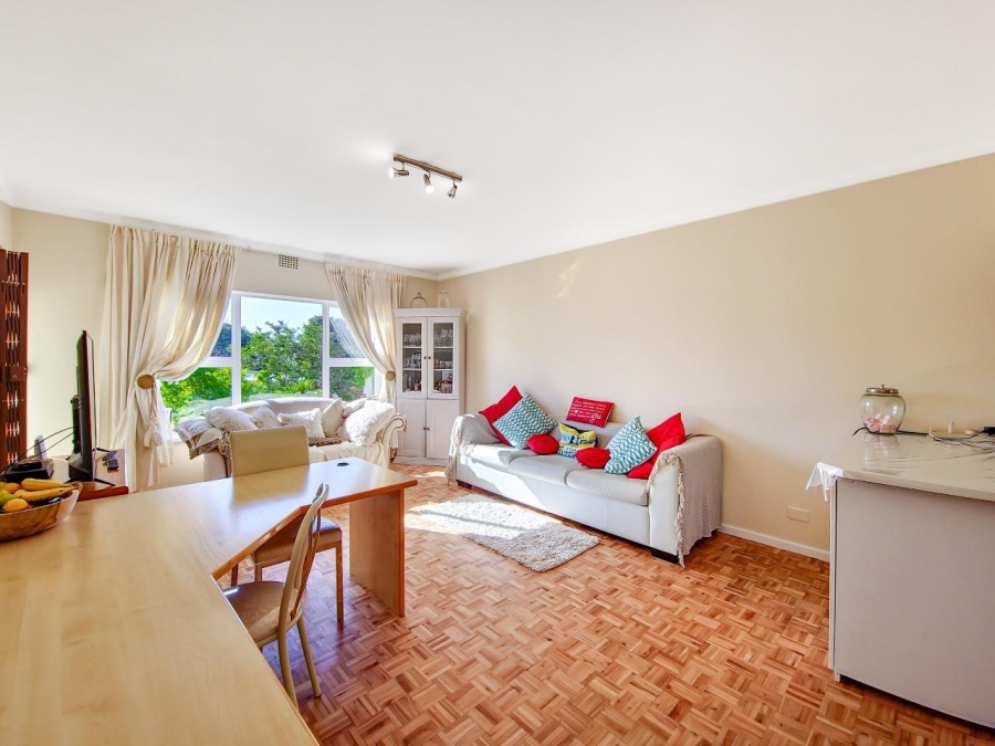 2 Bedroom Property for Sale in Bergvliet Western Cape